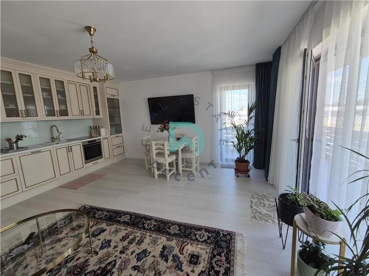 Apartament 3 camere Tractorul, 72 mp - Brasov - 2