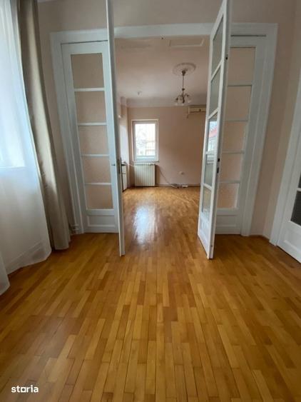 Apartament cu 3 camere în Ultracentral