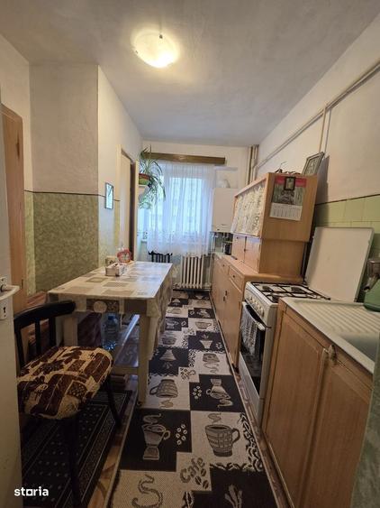 3 Camere confort 1 decomandate Capatul lui 4 - 7