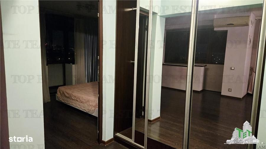 Apartament cu 3 camere semidecomandat în Gara de Nord