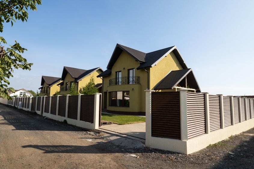Casă individuală cu 4 camere cu Teren 400 Mp în Vânători