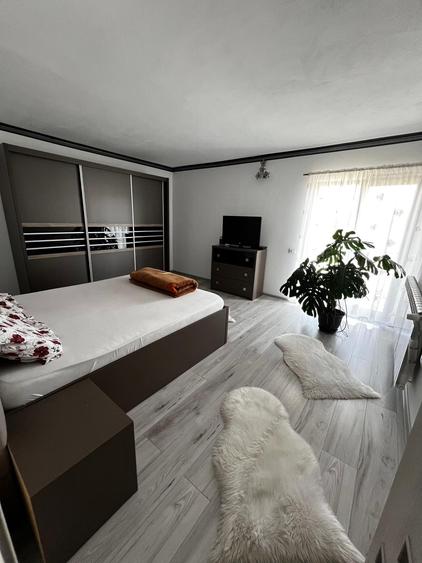 Duplex cu 4 camere cu Canalizare în Nord