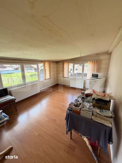 Casă cu 4 camere cu Teren 1024 Mp în Central