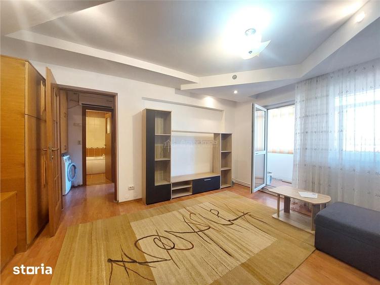 Apartament cu 2 camere în Micro 14