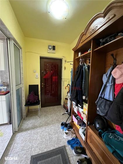 Apartament cu 4 camere în Tătărași