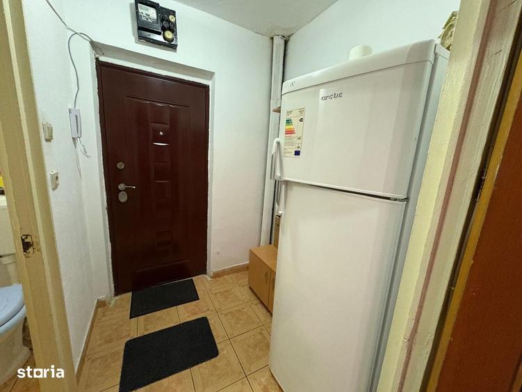 Garsonieră semidecomandată, mobilată în Brâncoveanu
