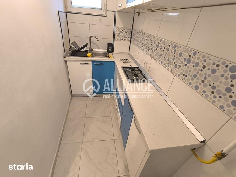 Apartament cu 3 camere semidecomandat, mobilat în Central
