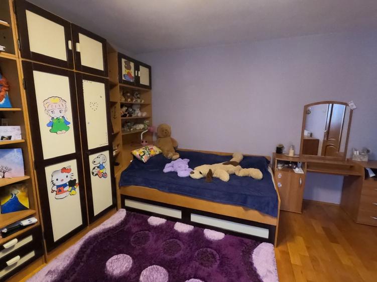 Casă individuală cu 5 camere cu Teren 680 Mp în Găvana