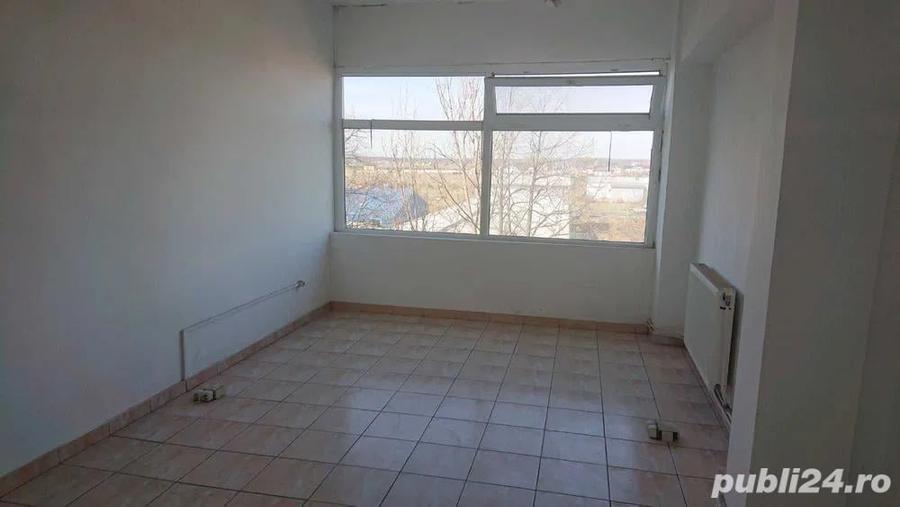 Spațiu comercial, de 100 mp, în Central