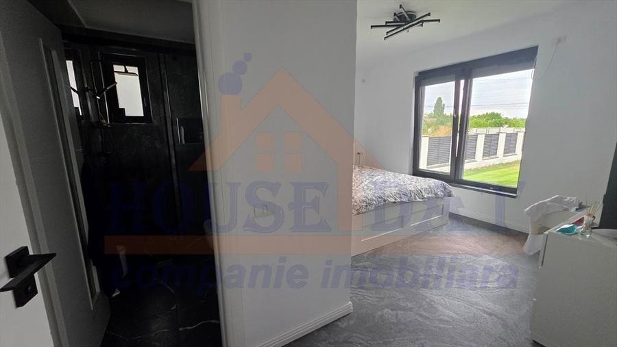 Casă cu 3 camere cu Teren 1400 Mp în Butimanu