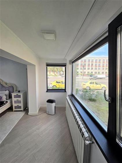 Apartament cu 3 camere semidecomandat, mobilat în Inel I