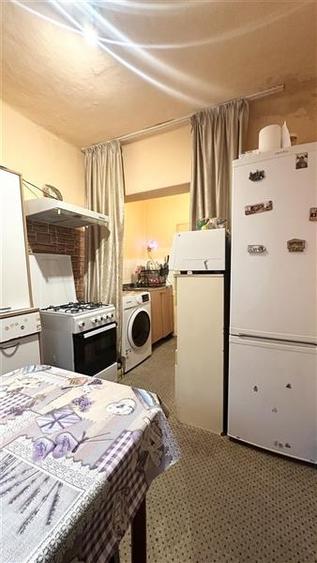 Casă individuală cu 4 camere cu Canalizare în Viile Noi