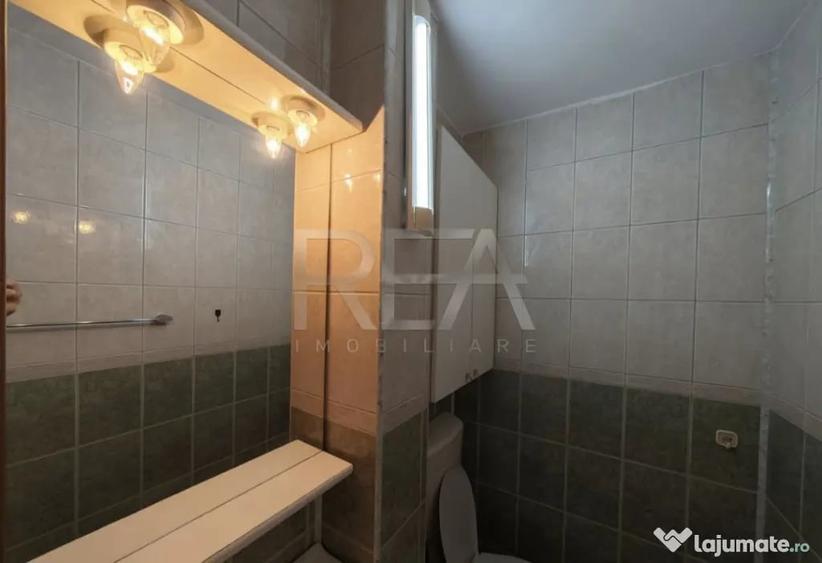 Apartament cu 3 camere decomandat în Uverturii