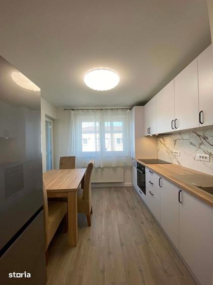 Apartament cu 3 camere semidecomandat în Micro 16