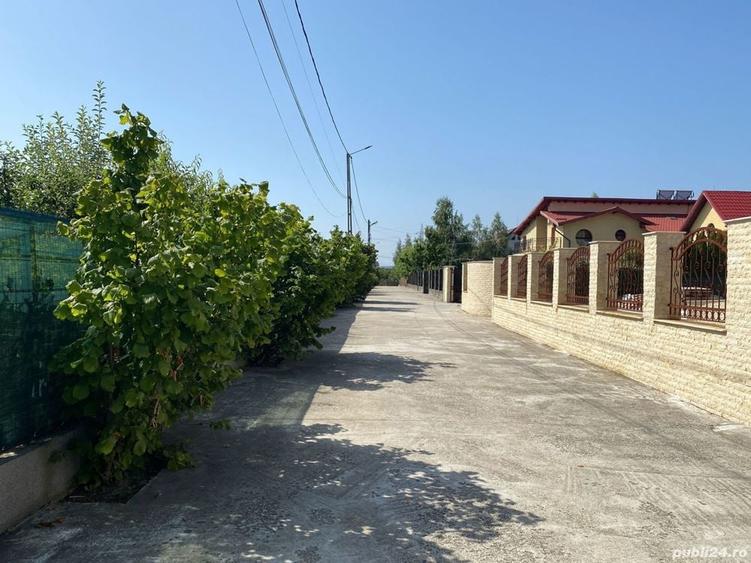 Casă cu 10 camere cu Teren 1140 Mp în Bascov