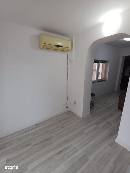 Casă cu 2 camere cu Canalizare în Faleza Nord