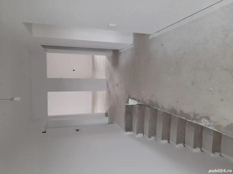Casă cu 6 camere cu Teren 1000 Mp în Lugojel