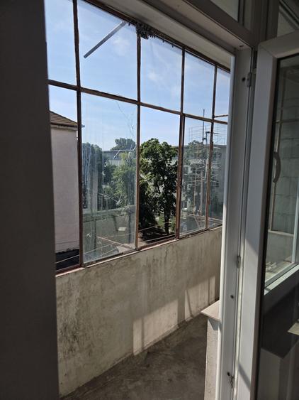 Garsonieră decomandată în Rogerius