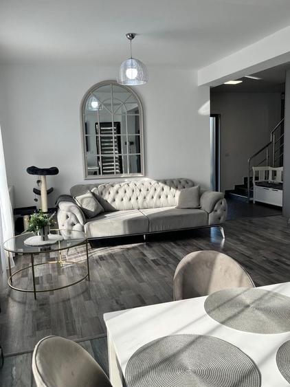 Casă cu 4 camere în Valea Lupului