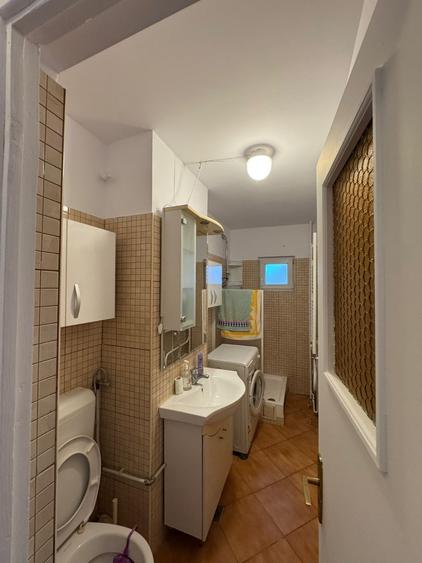 Apartament cu 2 camere semidecomandat, mobilat în Panduri