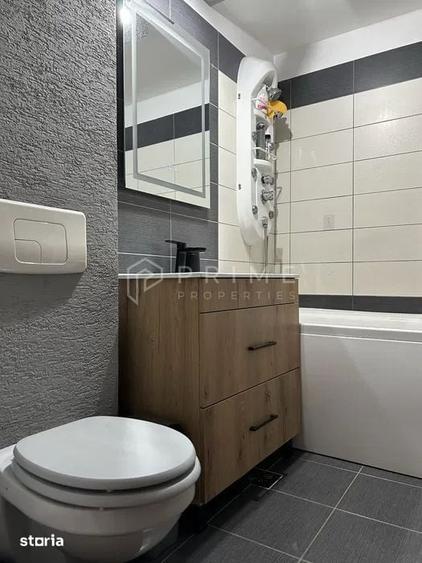 Apartament cu 3 camere decomandat în Criș