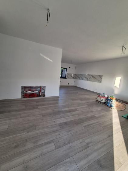 Casă cu 4 camere în Mărgineni