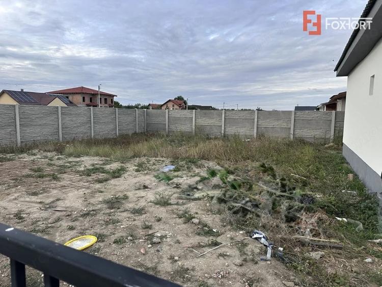 Casă cu 3 camere cu Teren 270 Mp în Moșnița Nouă