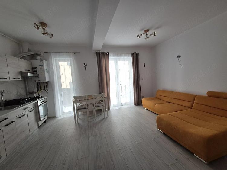 Apartament cu 2 camere semidecomandat în Ghiroda