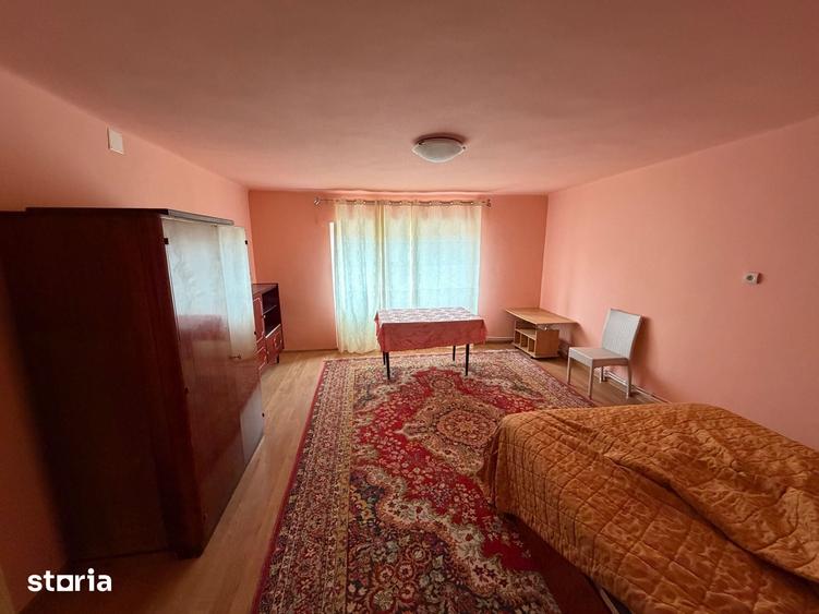 Casă cu 3 camere cu Teren 1974 Mp în Șibot