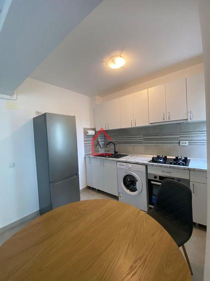 Apartament cu 2 camere semidecomandat, mobilat în Cug