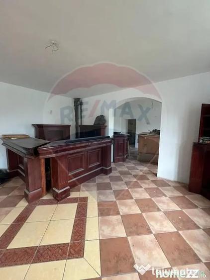 Casă cu 18 camere cu Teren 600 Mp în Câmpulung Moldovenesc