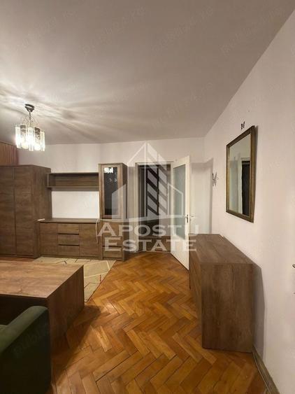 Apartament cu 2 camere semidecomandat, mobilat în Olimpia-Stadion