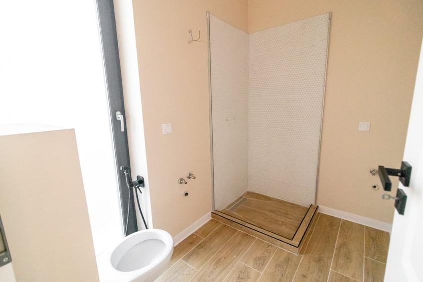 Casă individuală cu 4 camere cu Canalizare în Primăverii