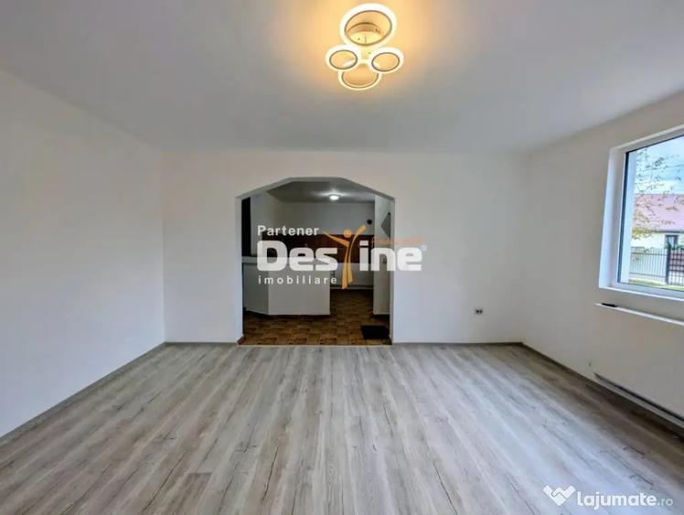 Casă cu 5 camere cu Teren 500 Mp în Lunca Cetățuii