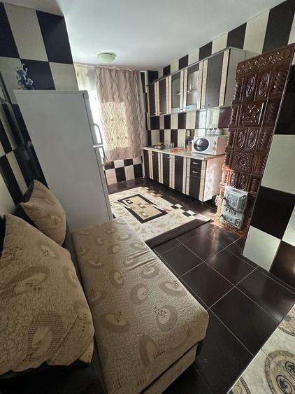 Apartament cu 3 camere decomandat în Iara