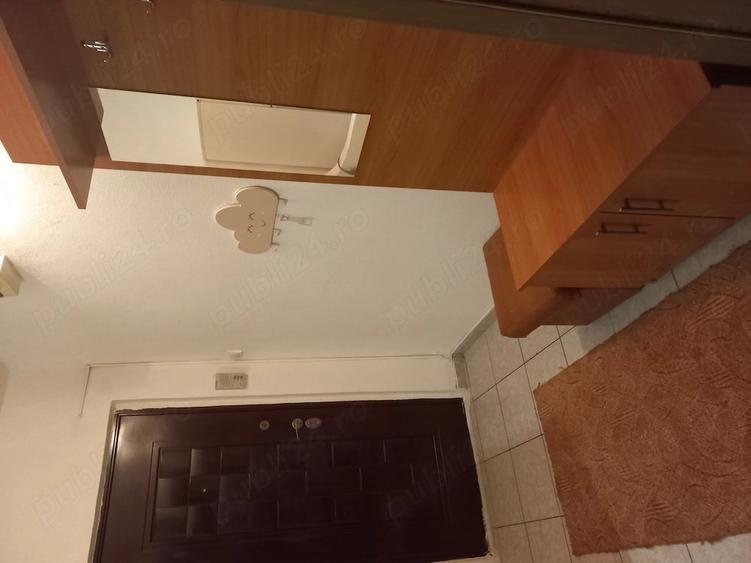 Apartament cu 2 camere semidecomandat în Lipovei