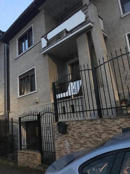 Casă cu 4 camere cu Teren 600 Mp în Călugareni