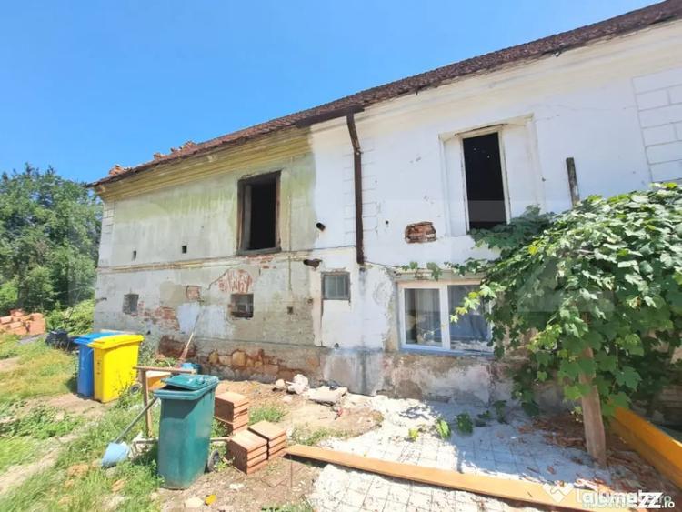 Casă cu 2 camere cu Teren 237 Mp în Cristian