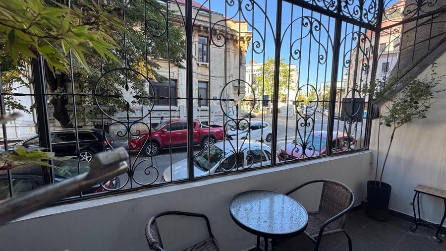 Apartament cu 2 camere decomandat, mobilat în Ultracentral