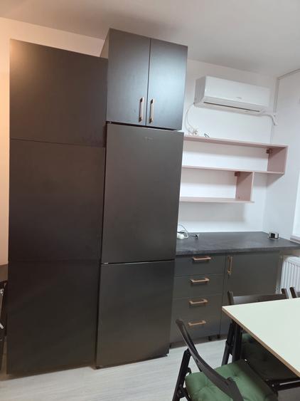 Apartament cu 2 camere semidecomandat în Cățelu
