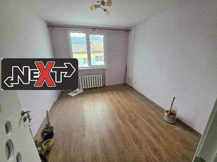 Apartament cu 3 camere decomandat în Mărăței