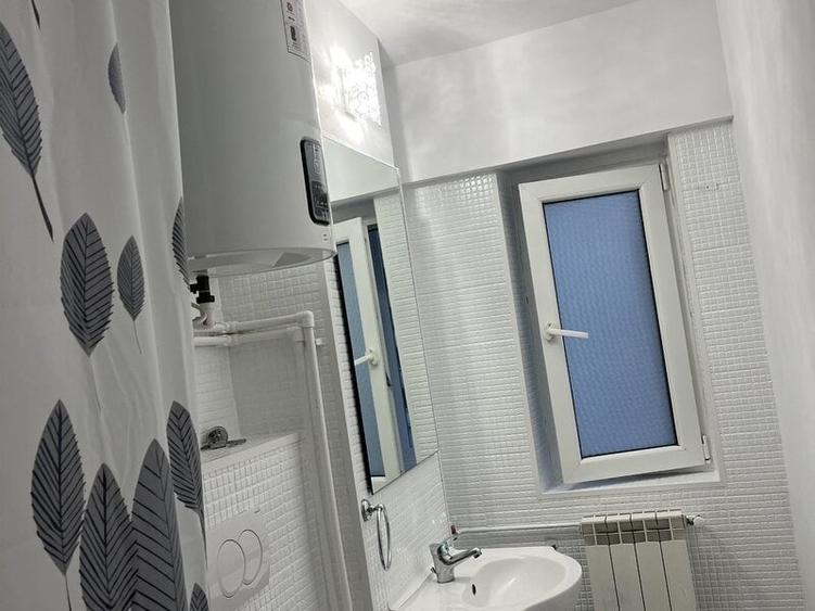 Apartament cu 2 camere decomandat, mobilat în Decebal