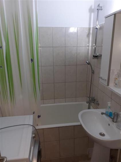 Garsonieră semidecomandată în Podul de Piatră