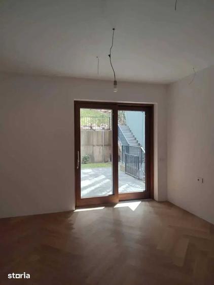 Apartament in Busteni Zamora terasa, curte interioara finisaje premium - 5