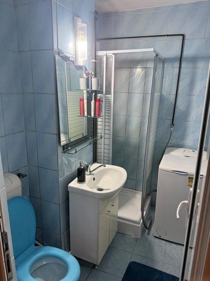 Apartament cu 2 camere nedecomandat în 9 Mai