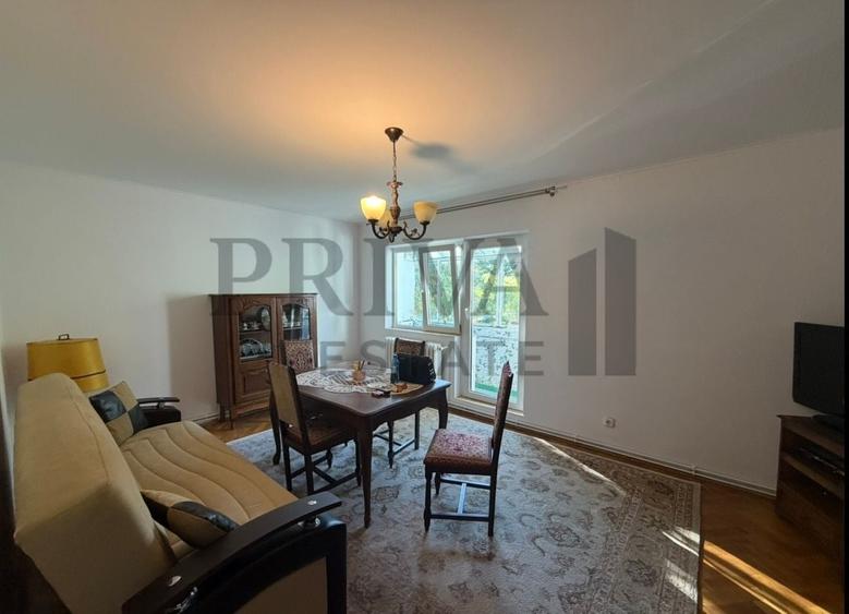 Apartament cu 3 camere decomandat, mobilat în Girocului