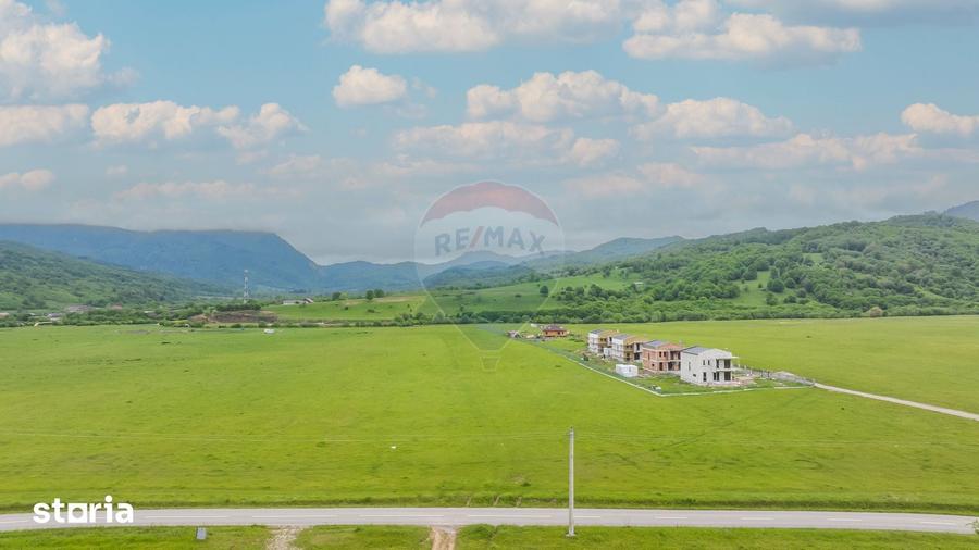 Teren de 3400 mp, în Central