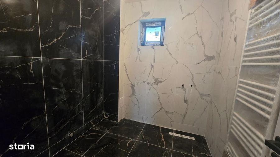 Casă cu 3 camere decomandat în Miroslava