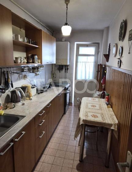 Apartament cu 3 camere decomandat, mobilat în Mănăștur