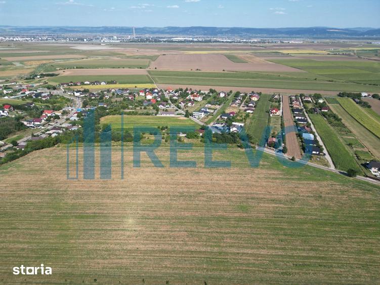 Teren de 7366 mp, în Sărata